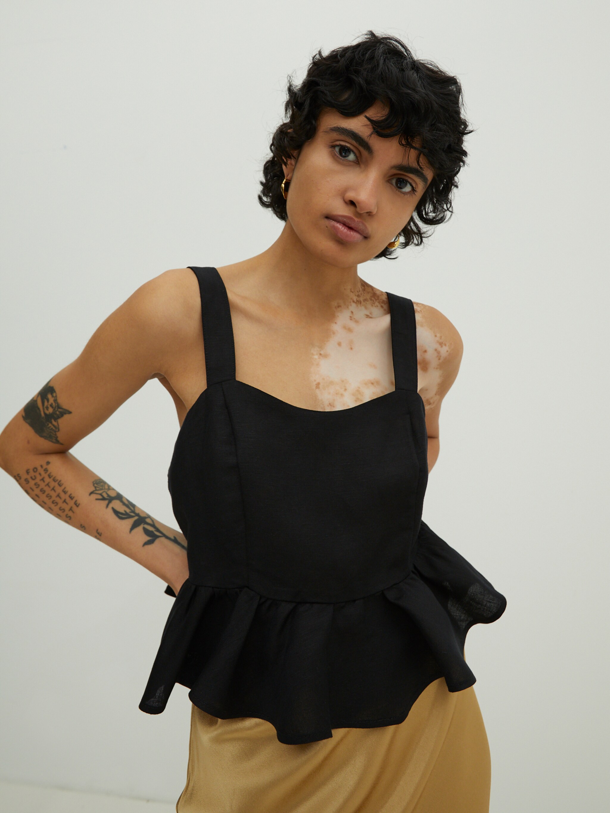 EDITED Producten Blouse 'Nylah' Zwart