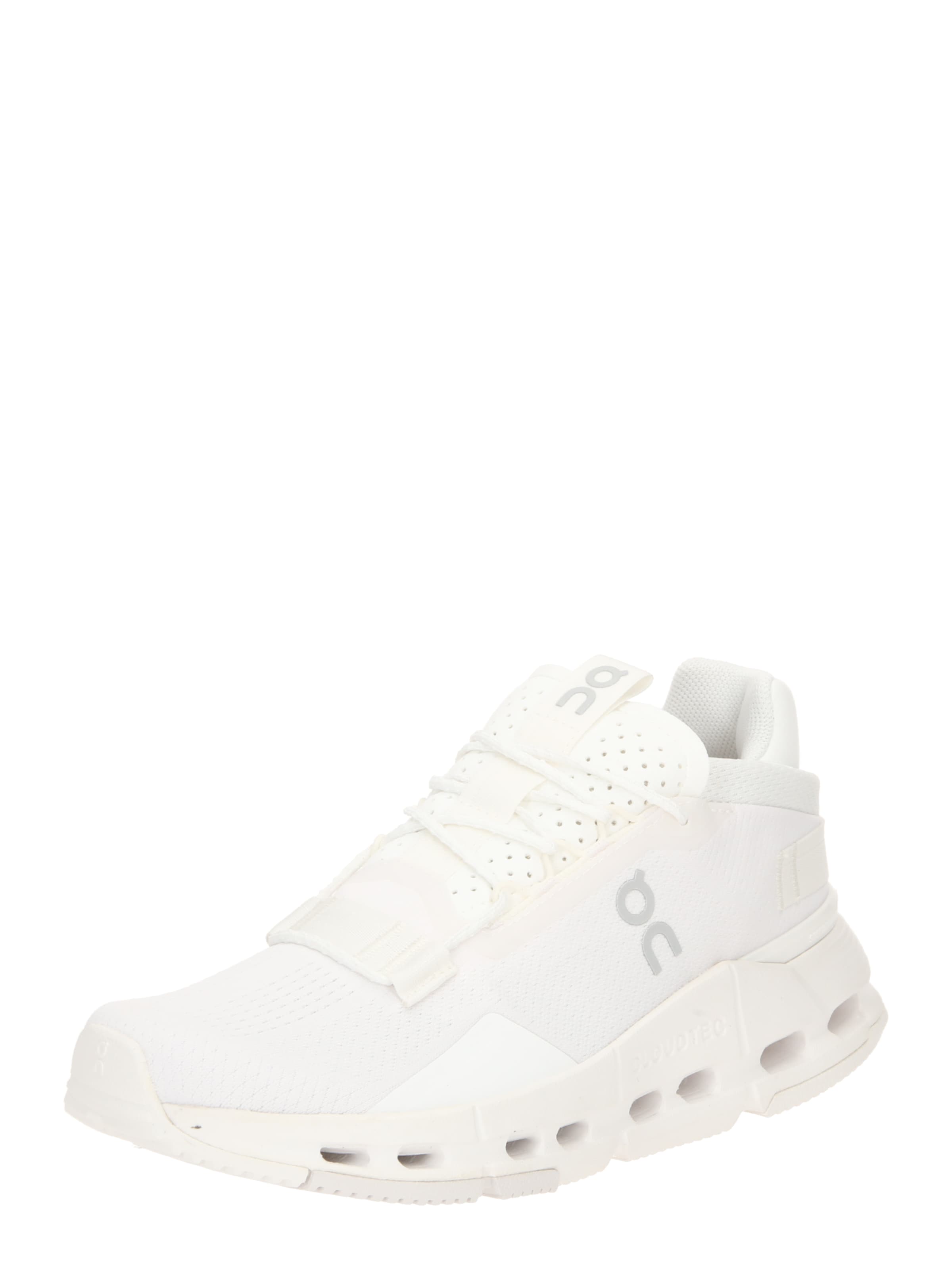 On Sneakers 'Cloudnova 2' in White: front