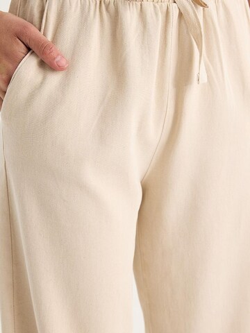 Bianco LucciWide Leg/ Široke nogavice Hlače - bež boja