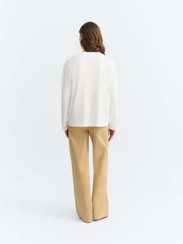 Maglietta di Thinking MU in bianco: dietro
