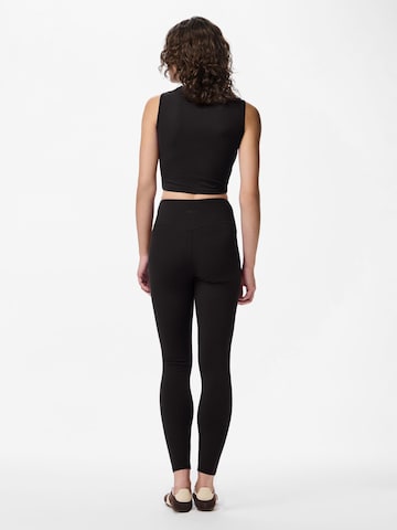 PIECES Regular Leggings 'PCBUFFY' in Zwart