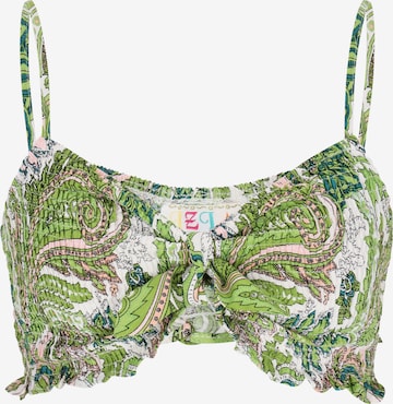 IZIA - Top en verde: frente