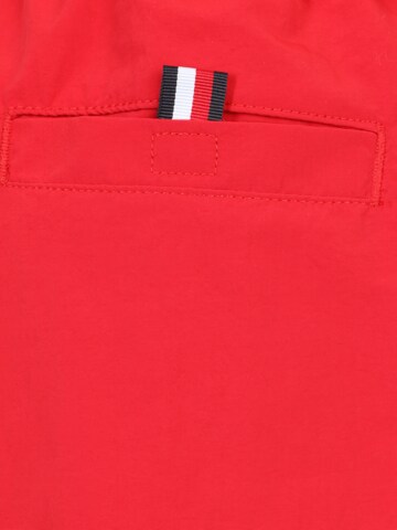 Shorts de bain TOMMY HILFIGER en rouge