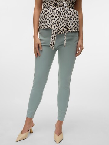 VERO MODA Tapered Hose 'VMEva' in Grün