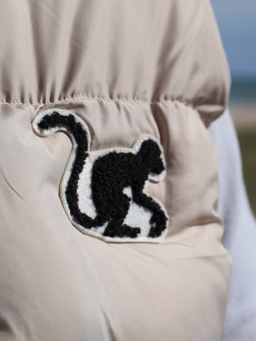 Surf Monkey Sportbodywarmer 'Pufferweste' in Beige