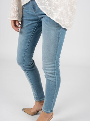 GUESS Normalny krój Jeansy 'Guess Jeansy Annette Skinny | W1YA99D4F51  | 29 (EU)' w kolorze czarny