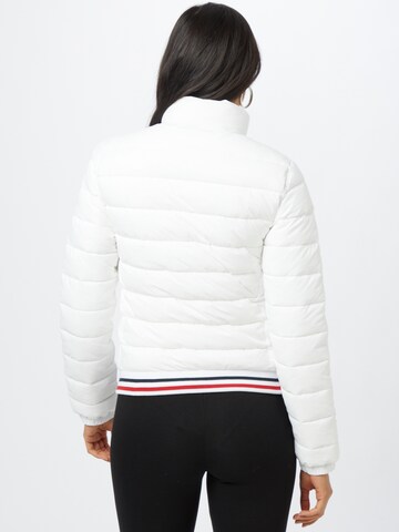 Superdry Демисезонная куртка 'Fuji' в Белый