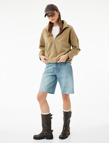 Koton Sweatshirt in Green: front