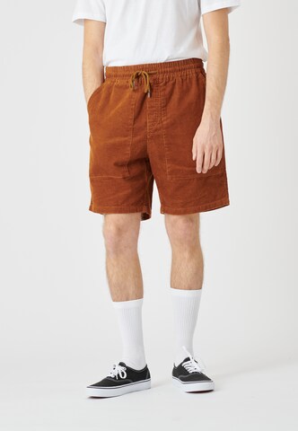 Cleptomanicx Shorts 'Healer' in Brown: front