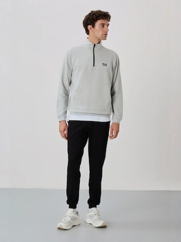 Tommy Life Sportpak in Grijs