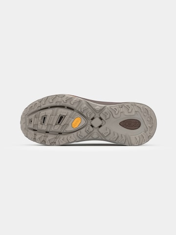 Sneaker bassa 'Mafate Speed 2' di HOKA in marrone