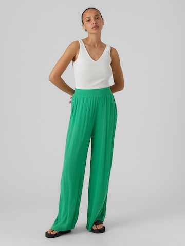 Wide Leg Pantalon 'Menny' VERO MODA en vert