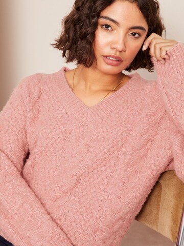 Friends Like These Pullover in Pink