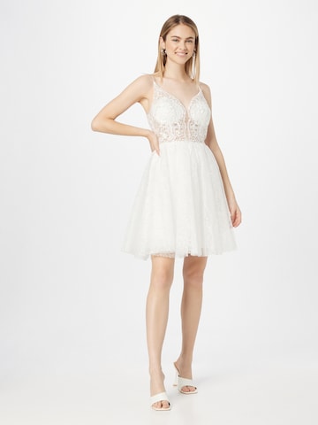 Robe de cocktail Laona en blanc