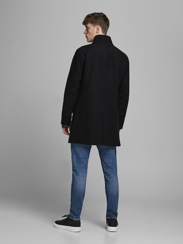 JACK & JONES - Ajuste regular Abrigo de entretiempo en negro