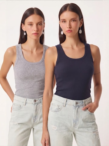 Happiness İstanbul - Top 'Tanktops & Camis' em azul: frente
