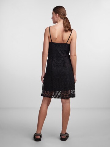 Robe d’été 'Jada' PIECES en noir