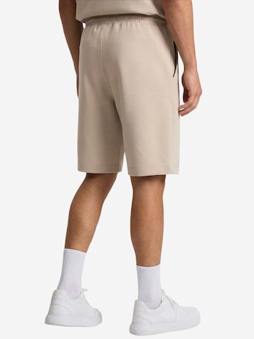 Completo per l'allenamento di Tommy Life in beige