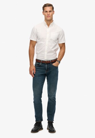 Fit confort Chemise 'City' Superdry en blanc