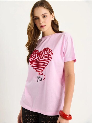 Bianco Lucci T-Shirt in Pink