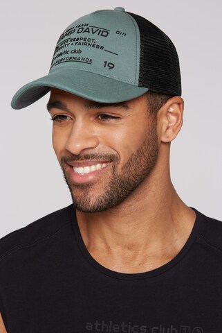 CAMP DAVID Cap in Green: front