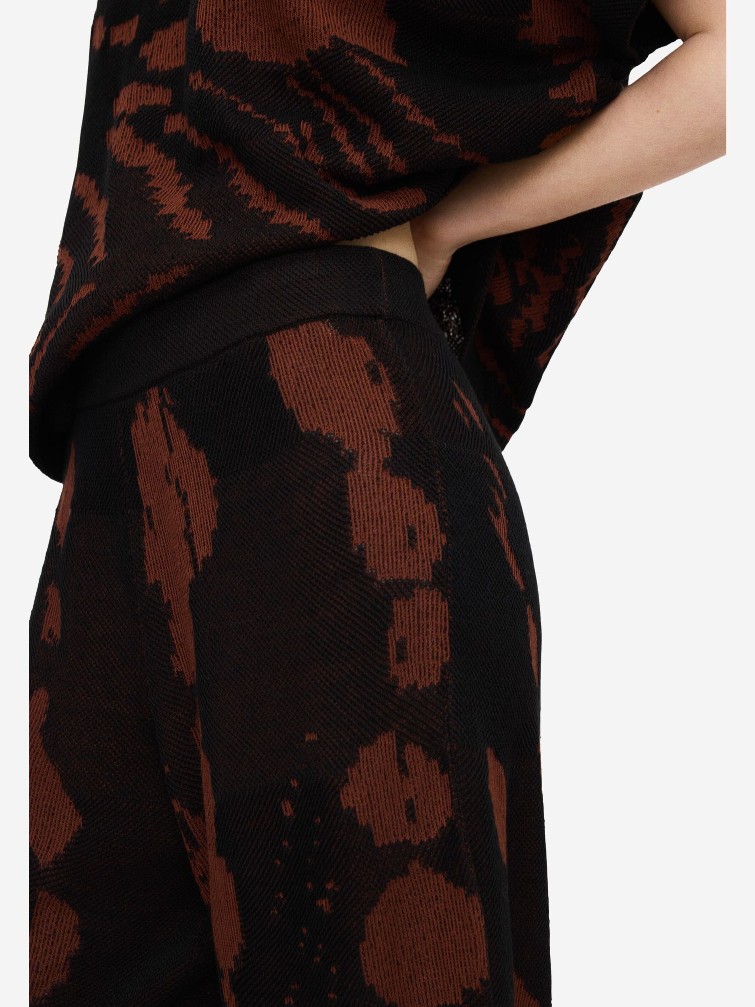 Adolfo Dominguez Regular Панталон в черно