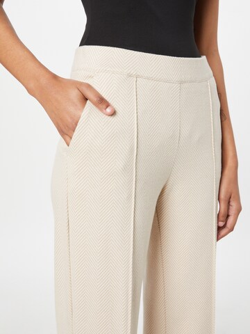 Wide leg Pantaloni cutați 'Chiara' de la MAC pe bej