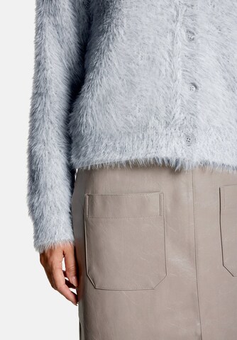 Cardigan Cartoon en gris