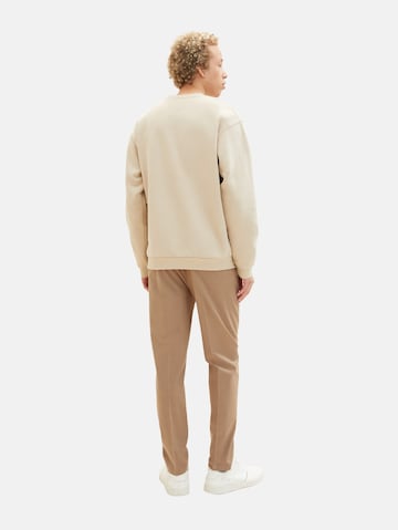 TOM TAILOR DENIMregular Chino hlače - smeđa boja