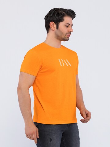 Basics and More Shirt 'Braxton' in Orange