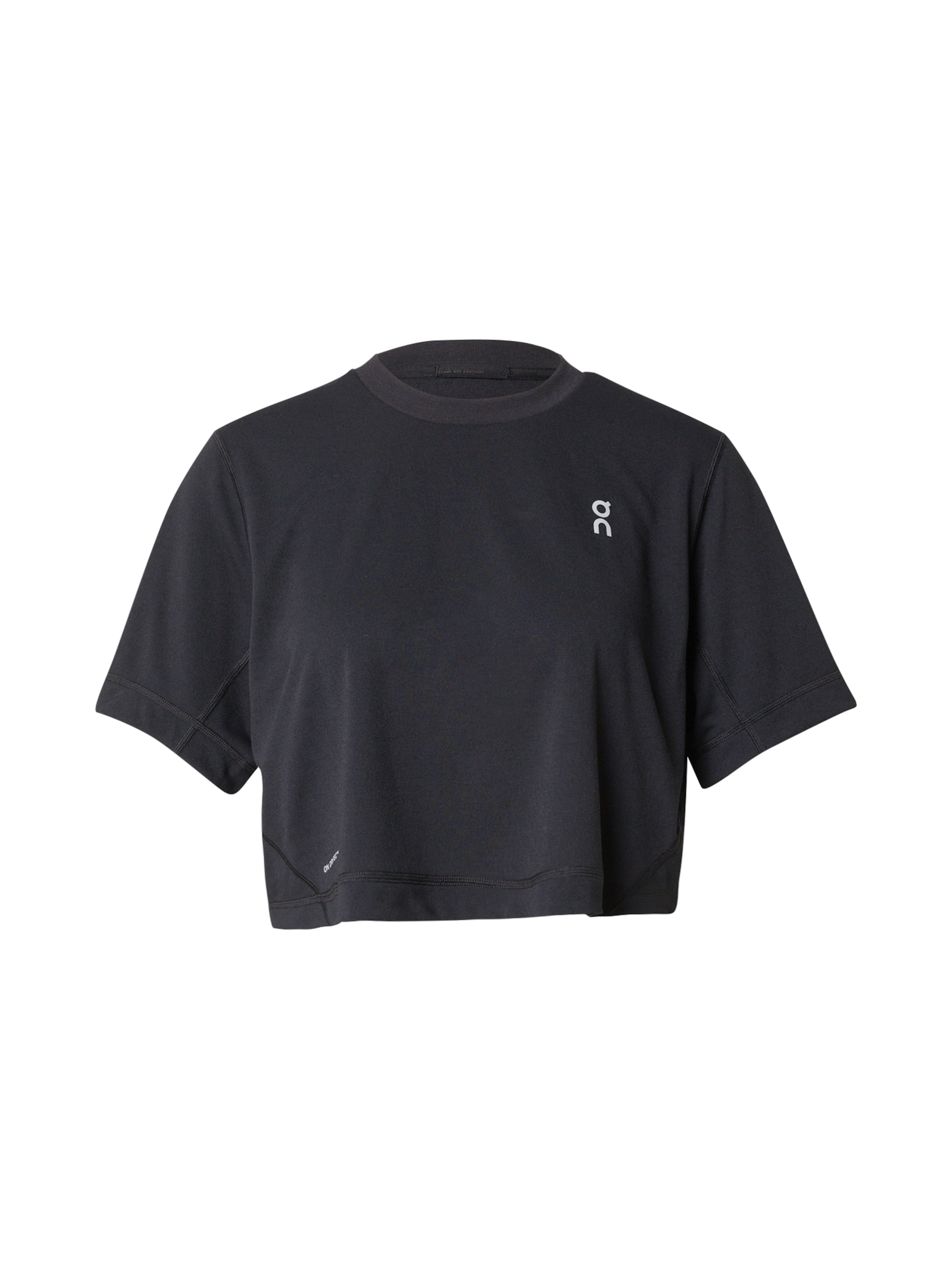 On Функционална тениска в черно: отпред