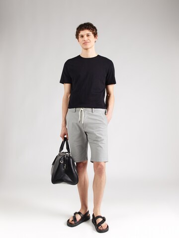 s.Oliver Regularen Chino hlače 'Phoenix' | siva barva