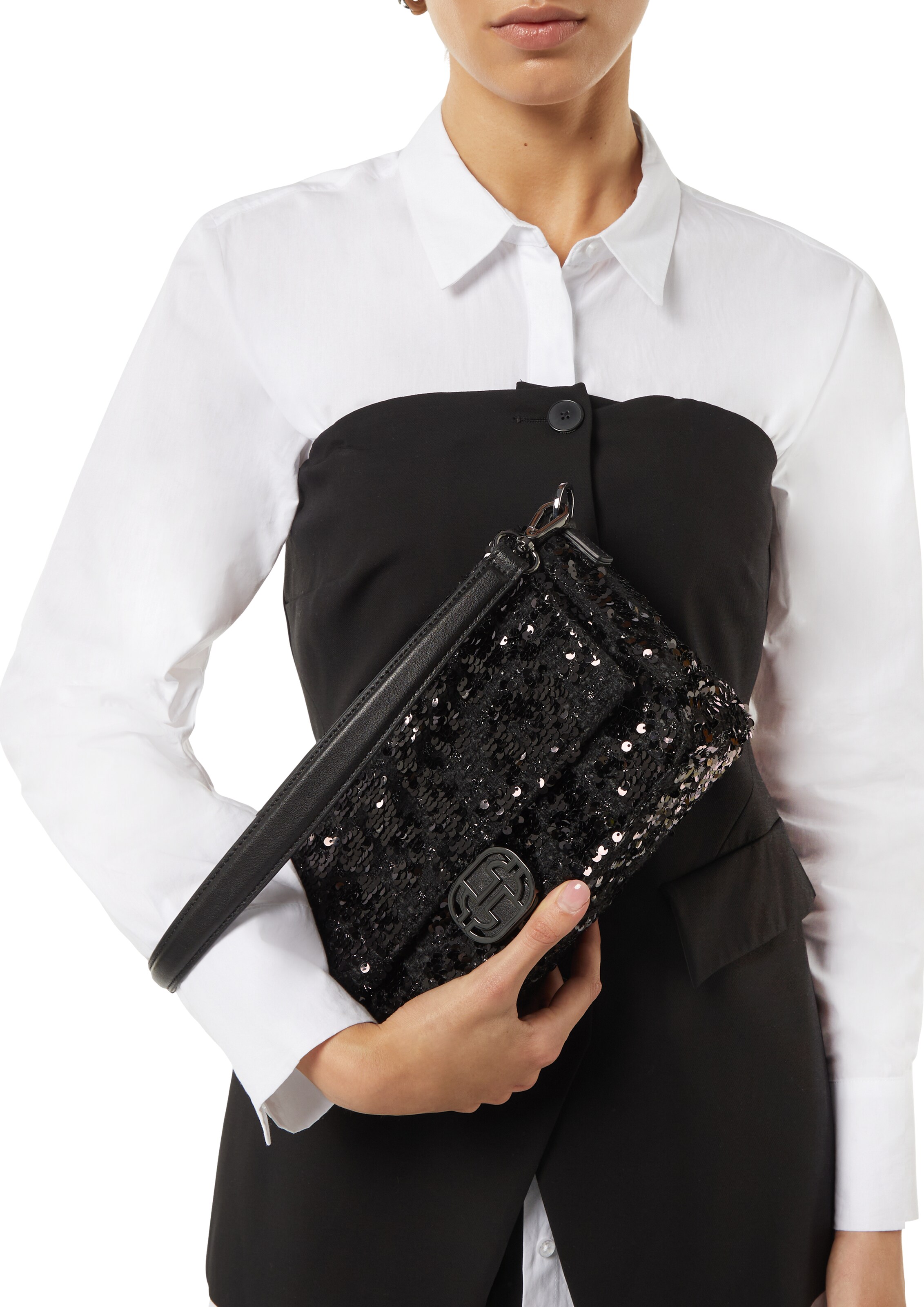 COMMA Tasche in Schwarz: Rückseite