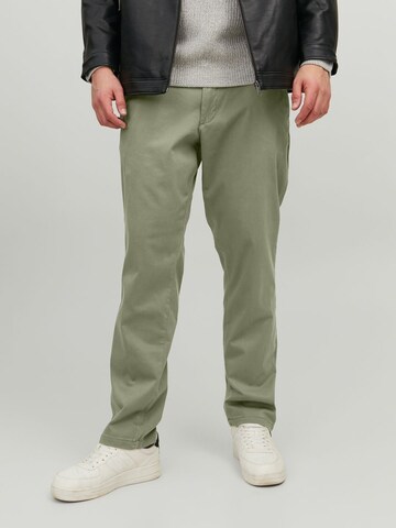 Regular Pantalon chino 'Marco' Jack & Jones Plus en vert : devant