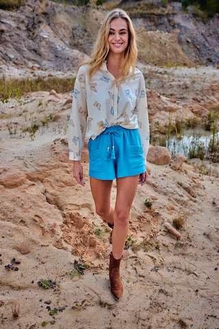 Aniston CASUAL Regular Shorts in Blau