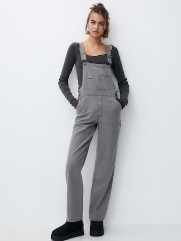 Regular Salopette Pull&Bear en gris : devant