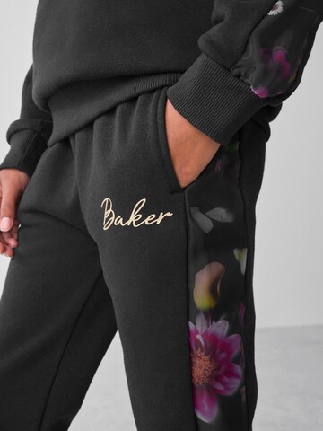 Baker by Ted Baker Jogginganzug in Schwarz