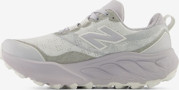 Chaussure de course ' X Hierro v9' new balance en gris : devant