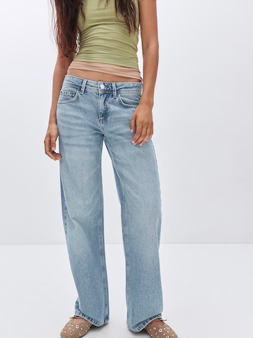 Pull&Bear Regular Jeans i blå: framsida