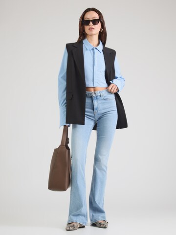 PINKO Rozkloszowany krój Jeansy 'FLORA' w kolorze niebieski