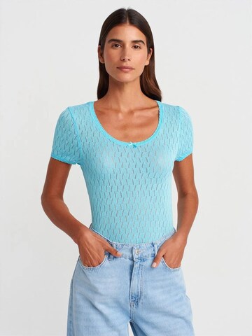 Dilvin Sweater in Blue: front