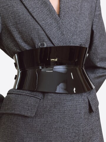 Haute Cuir Belt 'Rounded Hourglass Corset Belt' in Black