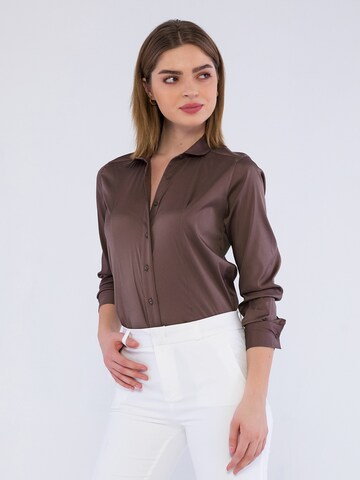 Basics and More Blouse ' Abby ' in Brown