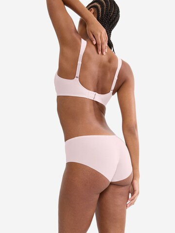 TRIUMPH Slip ' Red Label Essential Minimizer ' in Pink