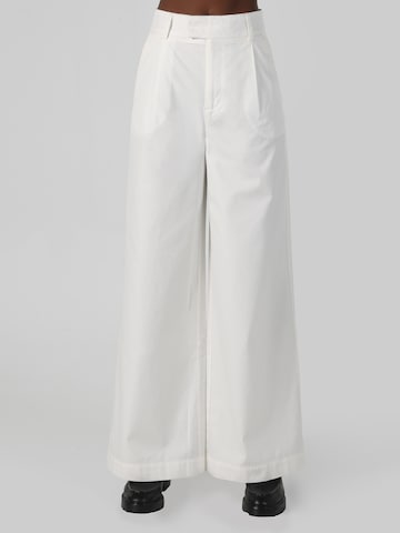 Colin's Wide leg Bandplooibroek in Wit: voorkant