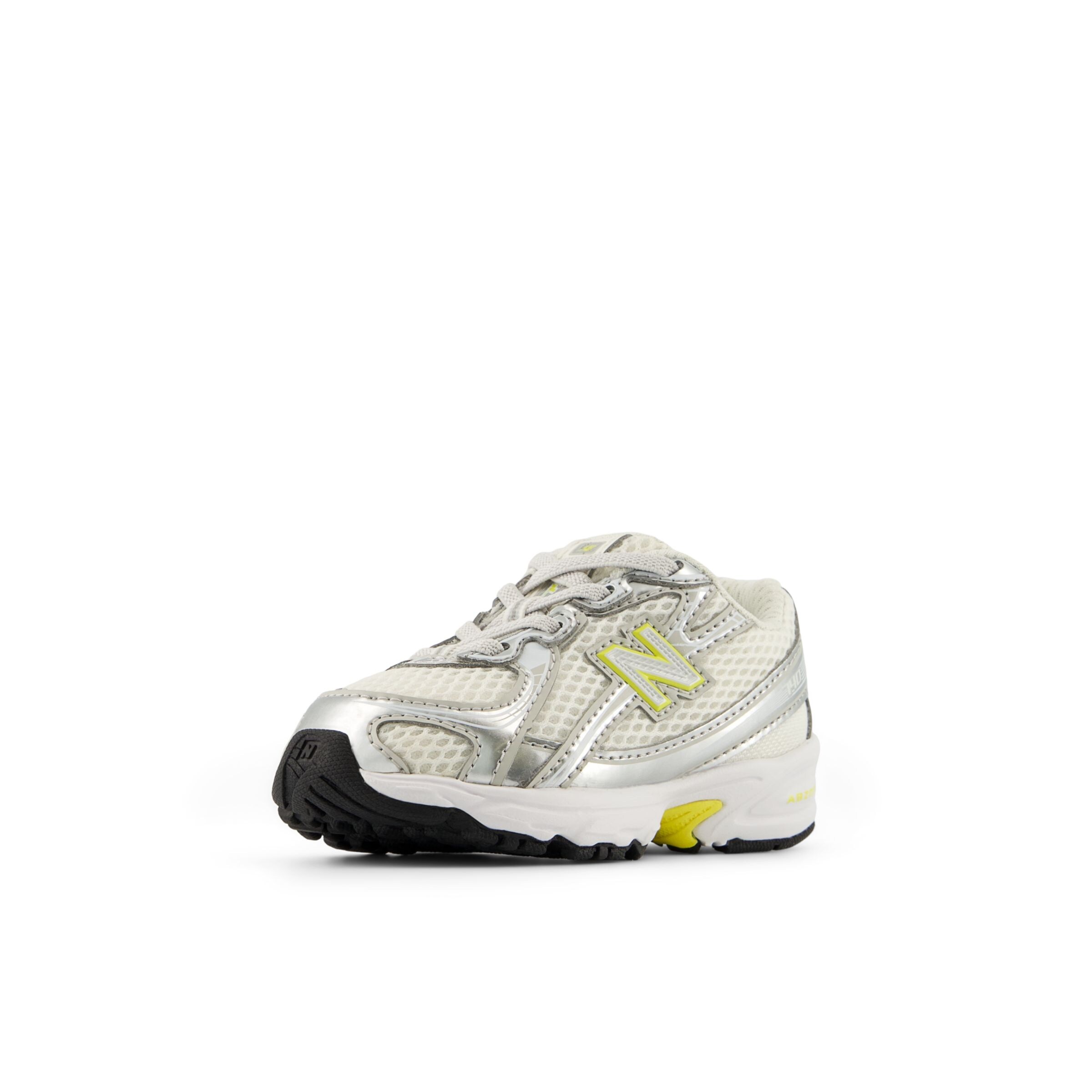 new balance Sneakers '740 Bungee Lace' in Zilver