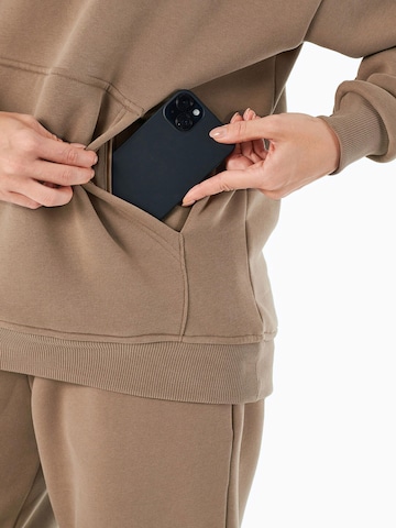 Organication Sweatshirt in Braun