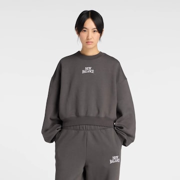 new balance Sweatshirt 'Trackside' in Grey: front