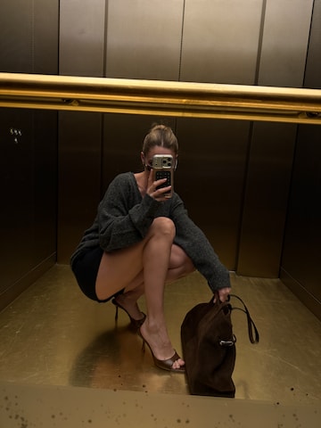 Pull-over The Base Theory en gris