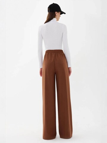 Hiccup Wide Leg Hose in Braun